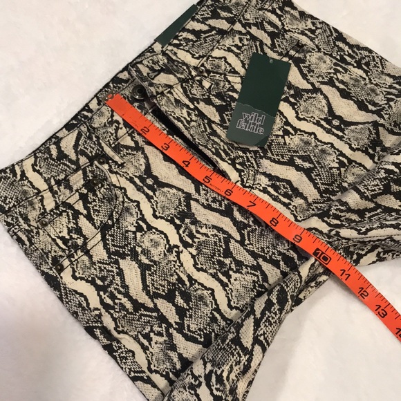 Wild Fable Snakeskin High Rise Skinny Jeans 2 - Picture 15 of 15